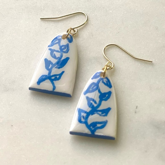Handmade painted polymer clay earrings - Picture 2 of 4